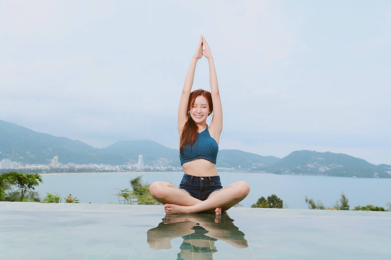 femme qui fait du yoga